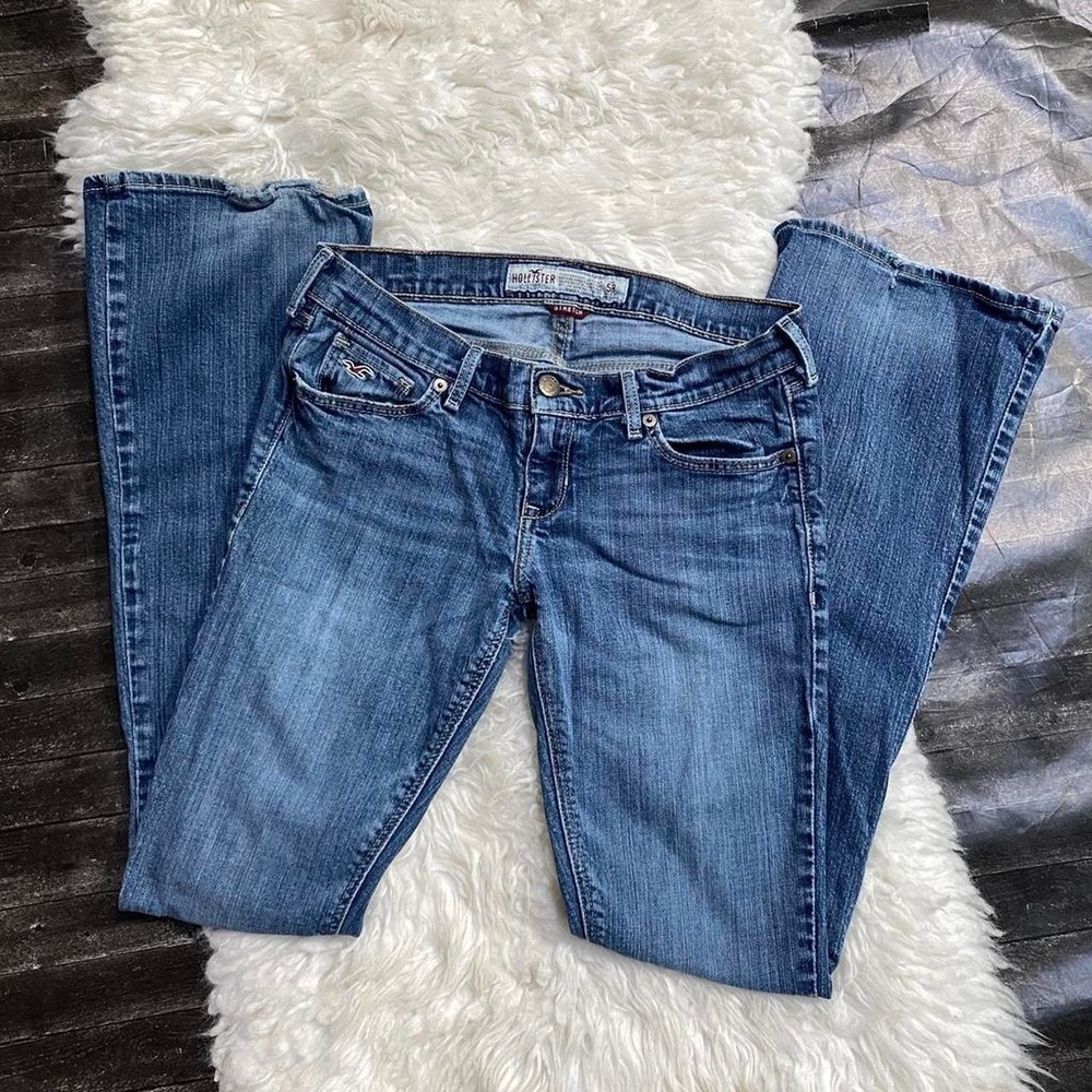 Y2K HOLLISTER CALI FLARE LOW RISE MEDIUM WASH JEANS SIZE 5 REGULAR BASIC CASUAL